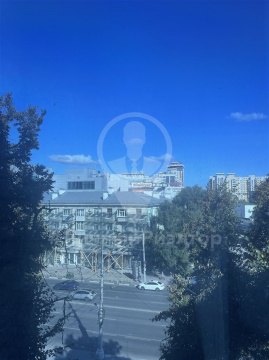 4-к квартира, 5/7 эт., 240м²