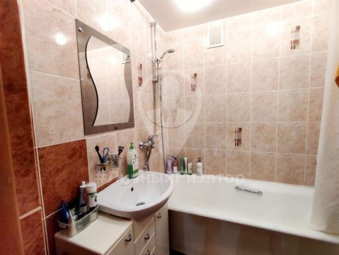 2-к квартира, 2/10 эт., 57м²