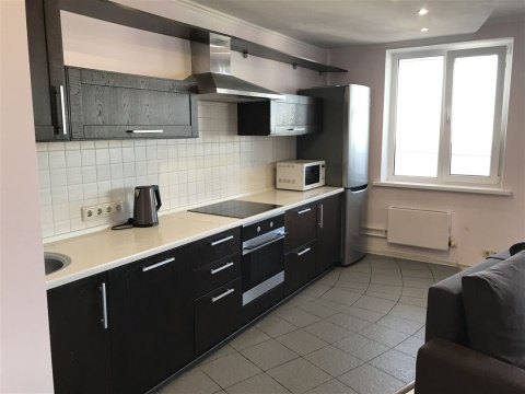 2-к квартира, 17/24 эт., 58м²