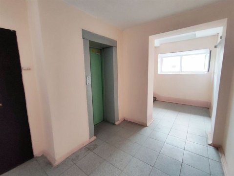 3-к квартира, 8/10 эт., 89м²