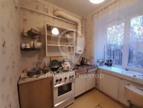 4-к квартира, 1/5 эт., 58м²