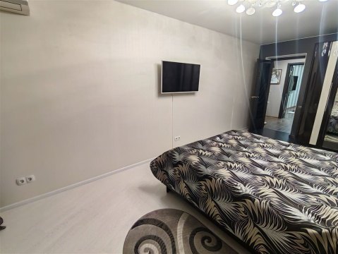 1-к квартира, 15/16 эт., 40м²