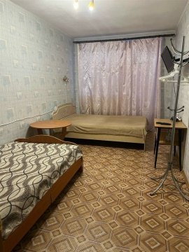 4-к квартира, 1/3 эт., 127м²